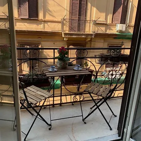 La Casa Di Nonna * نابولي